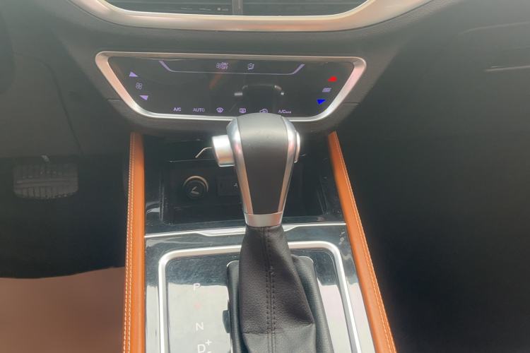 Used Zotye T300 2018 1.5L CVT Luxury Model Gear Lever