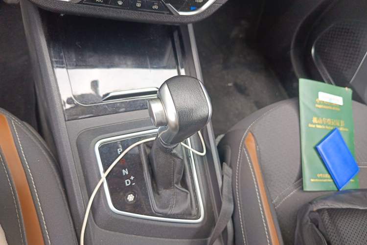 Used Zotye T300 2018 1.5L CVT Elite Model Gear Lever