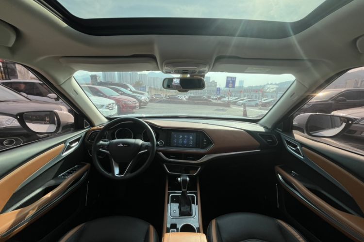 Used Zotye T300 2018 1.5L CVT Luxury Model Interior 4
