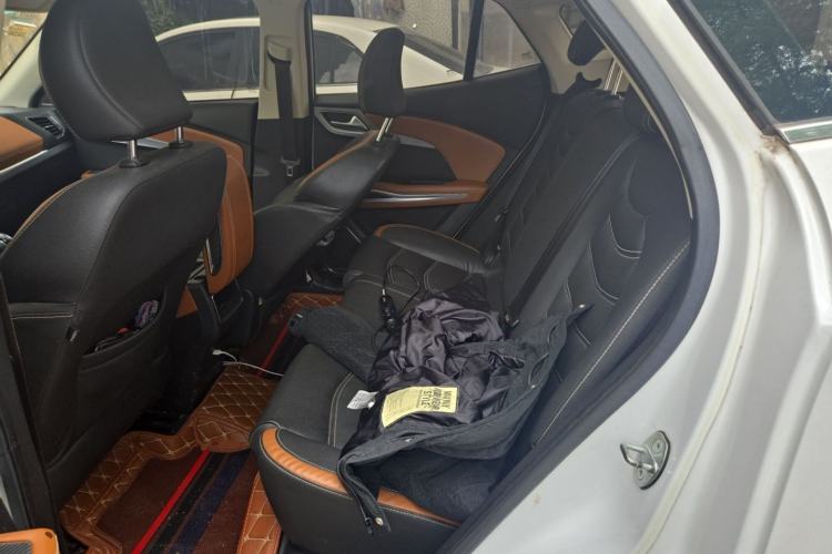 Used Zotye T300 2018 1.5L CVT Luxury Model Left Rear Seat