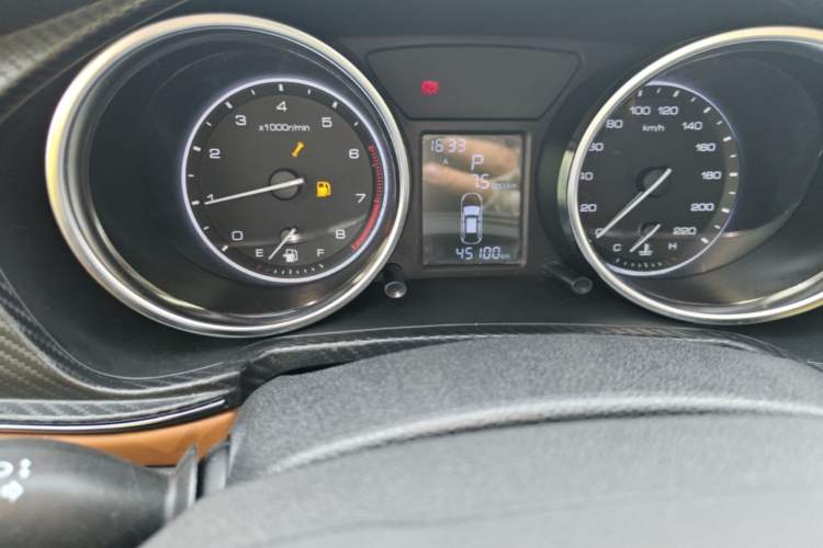 Used Zotye T300 2018 1.5L CVT Deluxe Model Odometer Close Up