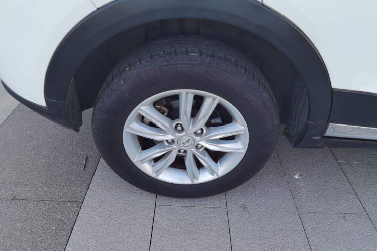 Used Zotye T300 2018 1.5L CVT Elite Model Right Rear Wheel Hub