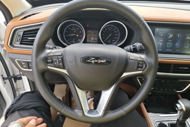 Used Zotye T300 2018 1.5L CVT Deluxe Model Steering Wheel