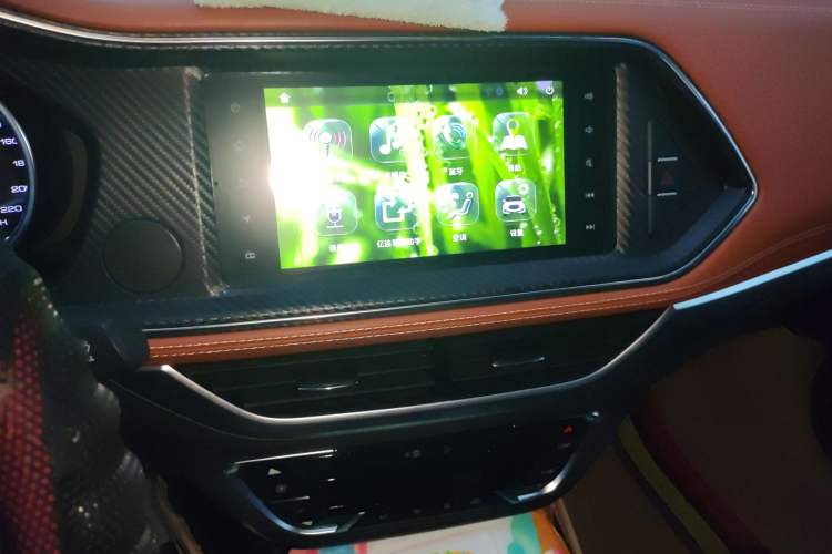Used Zotye T300 2019 1.5L Manual "Xiao Qiang" Edition Audio And AC Panel