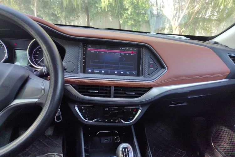 Used Zotye T300 2019 1.5L Manual "Xiao Qiang" Edition Audio And AC Panel
