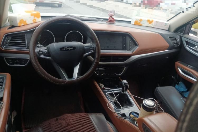 Used Zotye T300 2019 1.5L Manual "Xiao Qiang" Edition Center Console