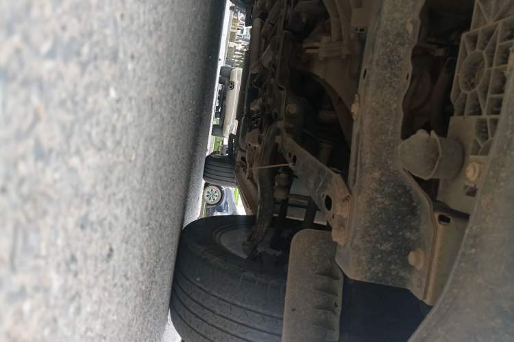 Used Zotye T300 2019 1.5L Manual "Xiao Qiang" Edition Chassis Front Left