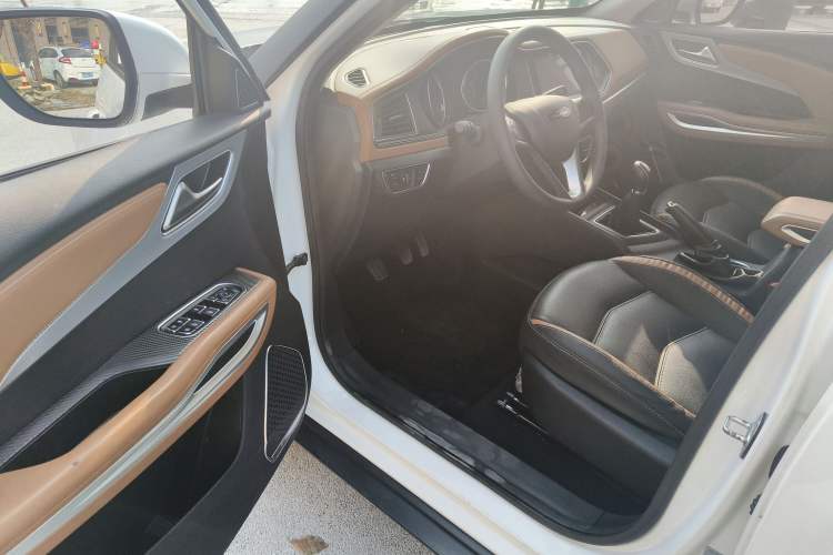 Used Zotye T300 2019 1.5L Manual "Xiao Qiang" Edition Driver Seat