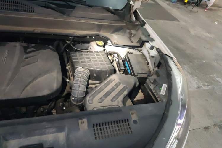 Used Zotye T300 2019 1.5L Manual "Xiao Qiang" Edition Engine Bay Left