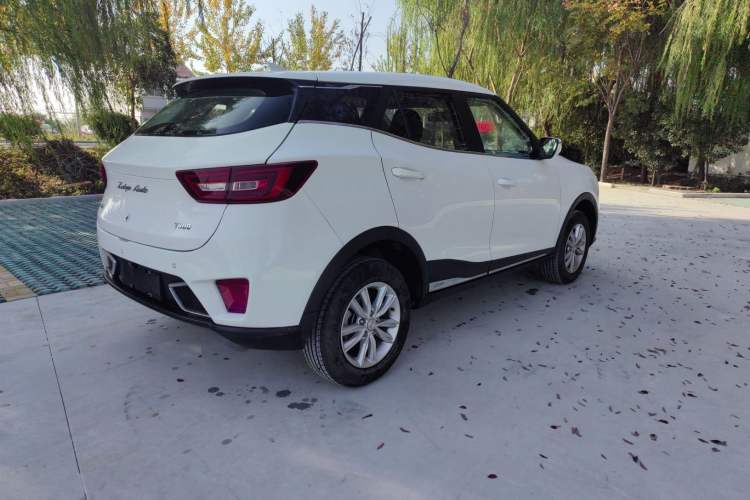 Used Zotye T300 2019 1.5L Manual "Xiao Qiang" Edition Exterior 4