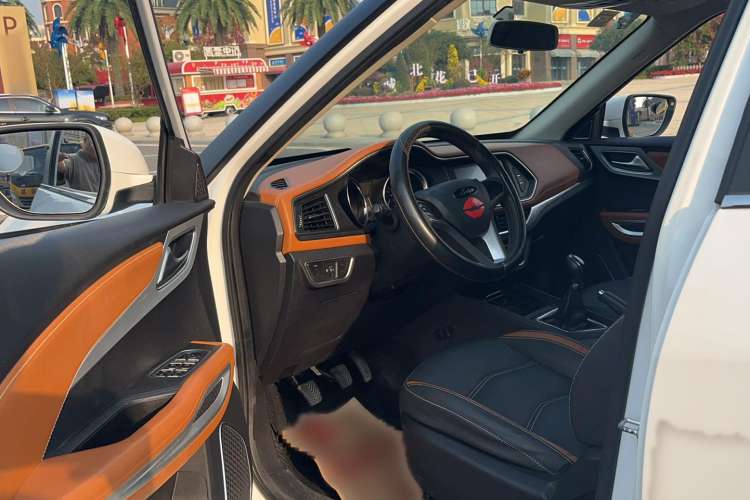 Used Zotye T300 2019 1.5L Manual "Xiao Qiang" Edition Interior 2