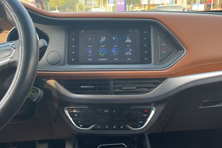 Used Zotye T300 2019 1.5L Manual "Xiao Qiang" Edition Interior 4