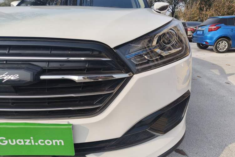 Used Zotye T300 2019 1.5L Manual "Xiao Qiang" Edition Left Front Headlight