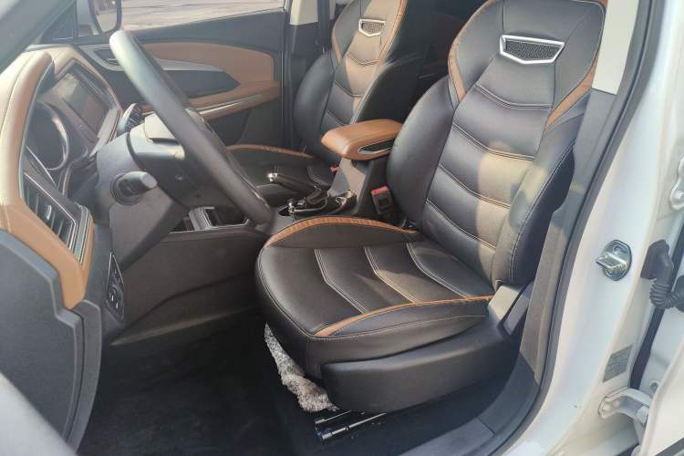 Used Zotye T300 2019 1.5L Manual "Xiao Qiang" Edition Left Front Seat