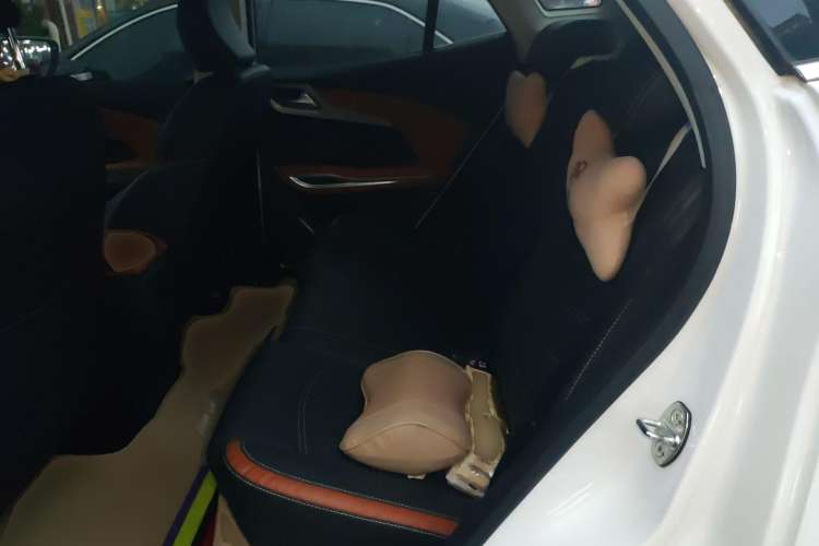 Used Zotye T300 2019 1.5L Manual "Xiao Qiang" Edition Left Rear Seat
