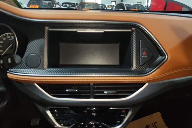 Used Zotye T300 2023 T300L 1.5L Manual Standard Edition Audio And AC Panel