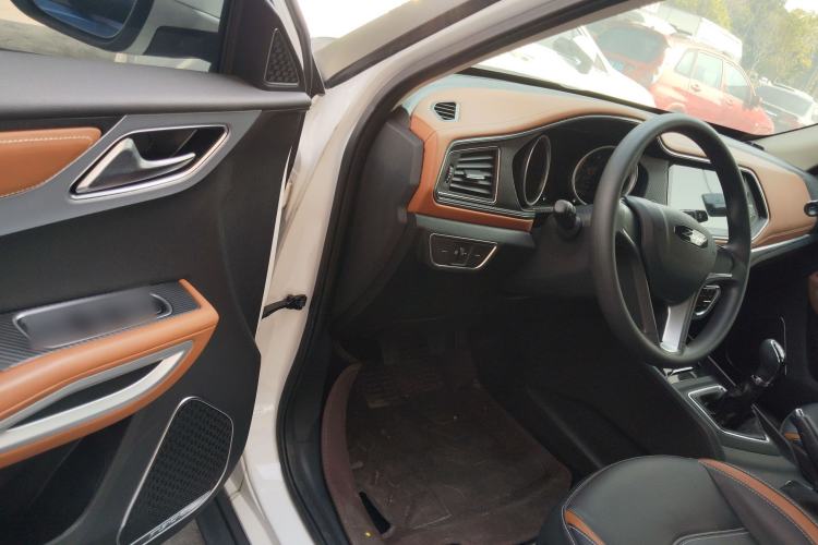 Used Zotye T300 2023 T300L 1.5L Manual Standard Edition Driver Seat
