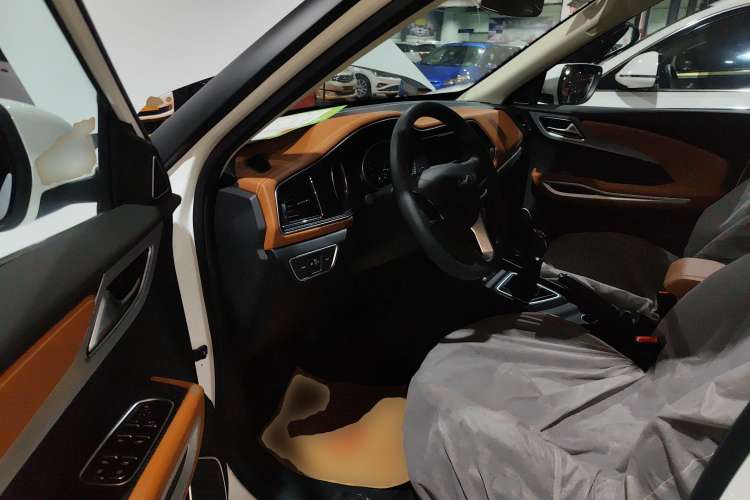 Used Zotye T300 2023 T300L 1.5L Manual Standard Edition Driver Seat