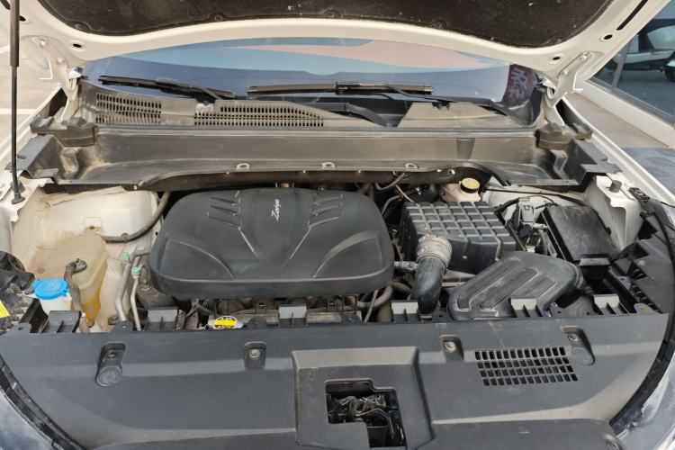 Used Zotye T300 2023 T300L 1.5L Manual Standard Edition Engine Bay