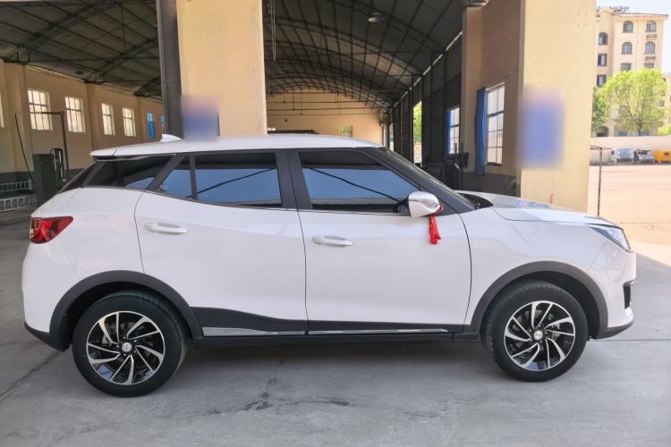 Used Zotye T300 2023 T300L 1.5L Manual Standard Edition Exterior 1