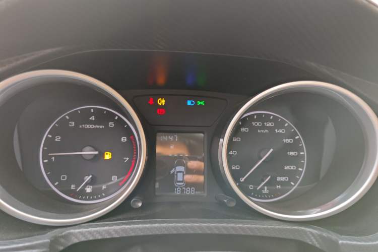 Used Zotye T300 2023 T300L 1.5L Manual Standard Edition Instrument Cluster