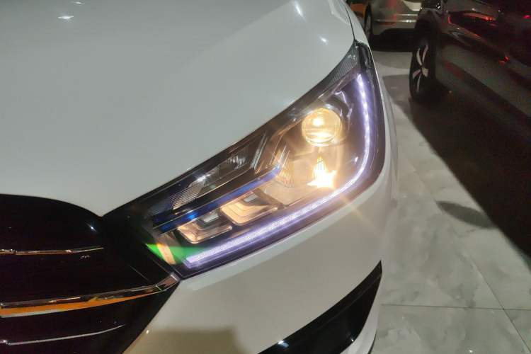 Used Zotye T300 2023 T300L 1.5L Manual Standard Edition Left Front Headlight