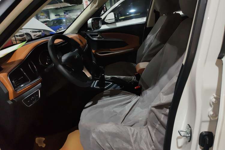 Used Zotye T300 2023 T300L 1.5L Manual Standard Edition Left Front Seat