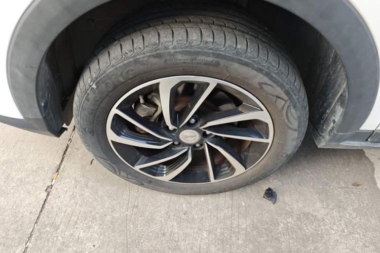 Used Zotye T300 2023 T300L 1.5L Manual Standard Edition Left Front Wheel Hub