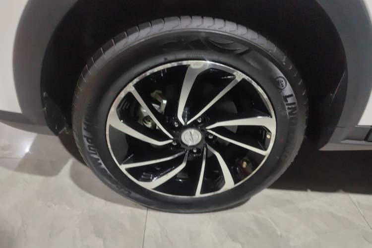 Used Zotye T300 2023 T300L 1.5L Manual Standard Edition Left Front Wheel Hub