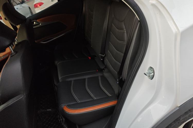 Used Zotye T300 2023 T300L 1.5L Manual Standard Edition Left Rear Seat