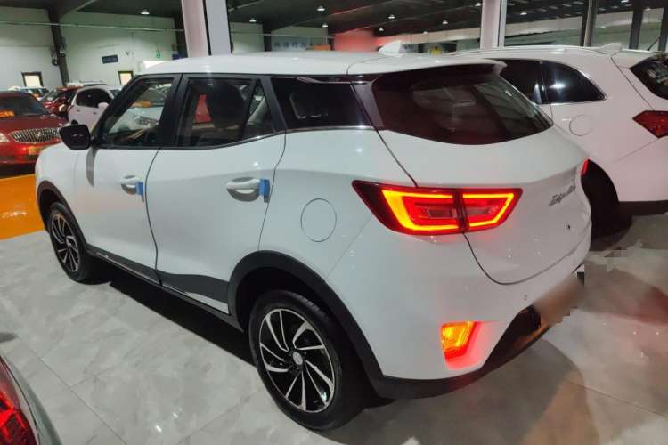 Used Zotye T300 2023 T300L 1.5L Manual Standard Edition Left Side