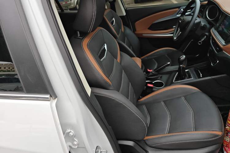 Used Zotye T300 2023 T300L 1.5L Manual Standard Edition Right Front Seat