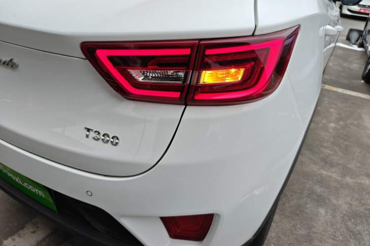 Used Zotye T300 2023 T300L 1.5L Manual Standard Edition Right Rear Taillight