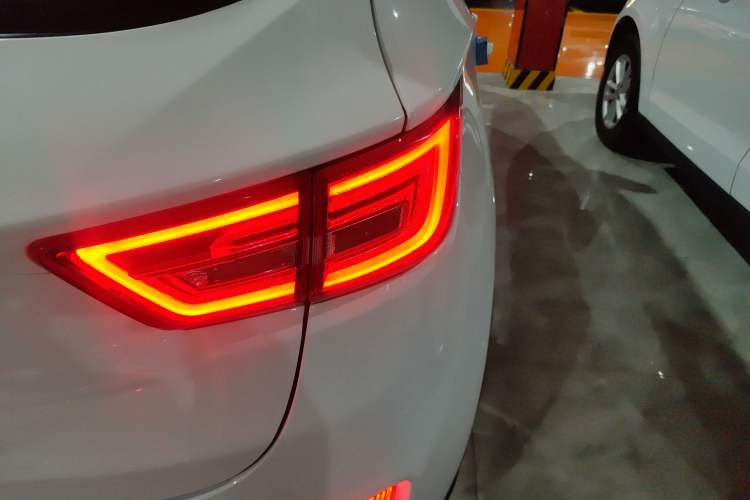 Used Zotye T300 2023 T300L 1.5L Manual Standard Edition Right Rear Taillight