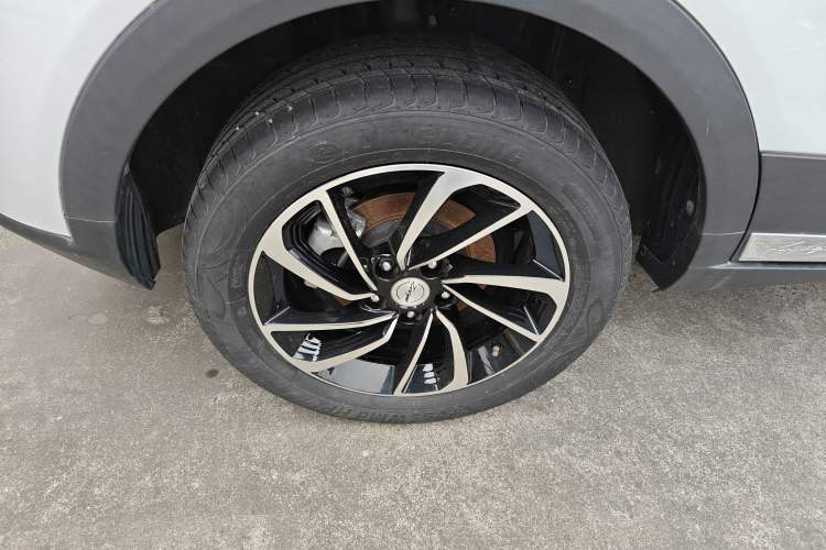 Used Zotye T300 2023 T300L 1.5L Manual Standard Edition Right Rear Wheel Hub