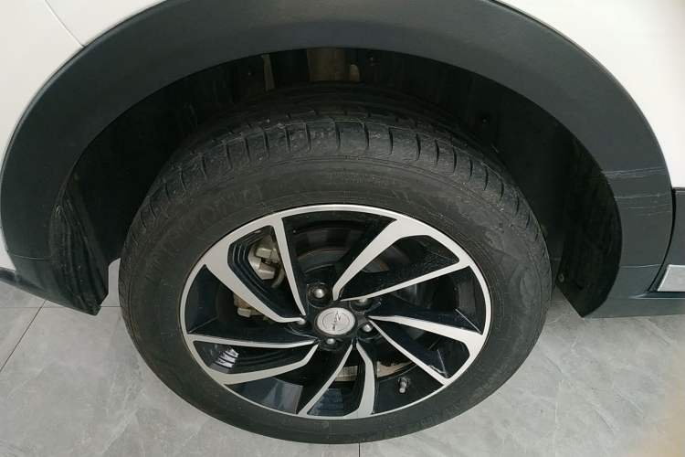 Used Zotye T300 2023 T300L 1.5L Manual Standard Edition Right Rear Wheel Hub