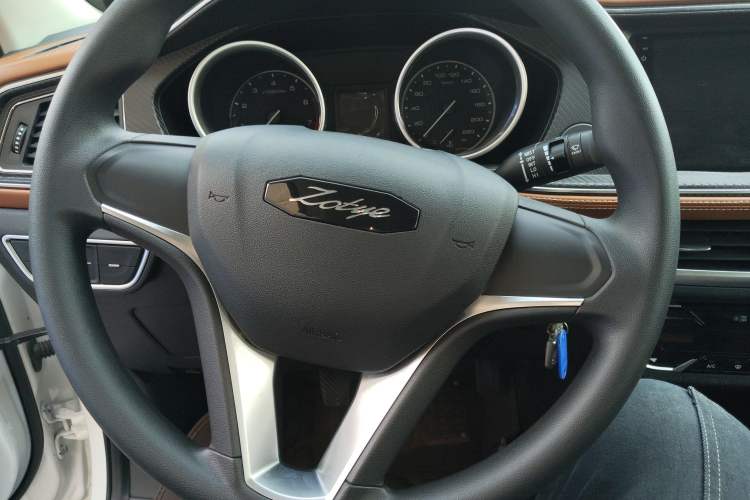 Used Zotye T300 2023 T300L 1.5L Manual Standard Edition Steering Wheel