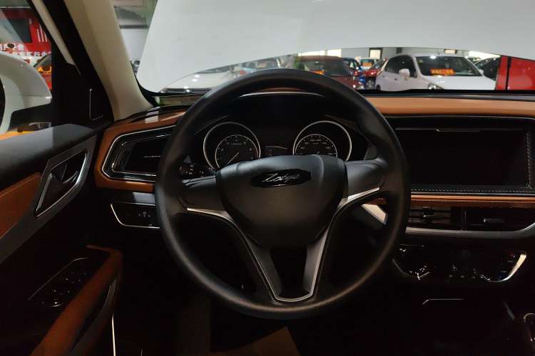 Used Zotye T300 2023 T300L 1.5L Manual Standard Edition Steering Wheel