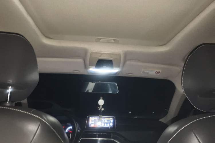 Used Zotye T500 2018 1.5T Automatic Luxury Model Headliner