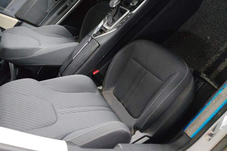 Used Zotye T500 2018 1.5T Automatic Luxury Model Right Front Seat