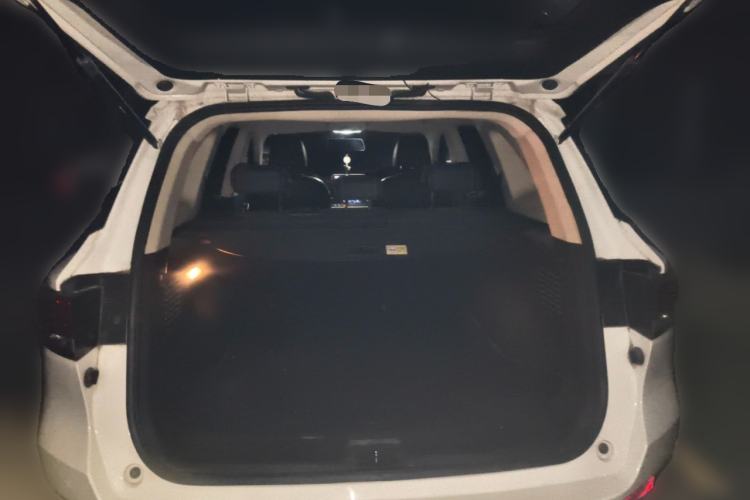 Used Zotye T500 2018 1.5T Automatic Luxury Model Trunk