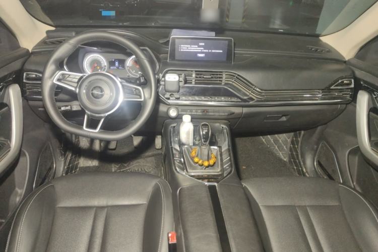 Used Zotye T500 2018 1.5T Manual Luxury Model Center Console