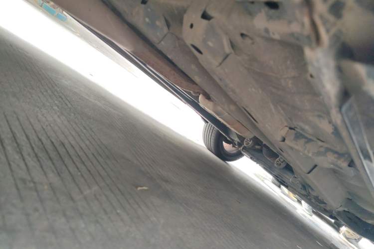 Used Zotye T500 2018 1.5T Automatic Smart Connected Prestige Model Chassis Rear Right