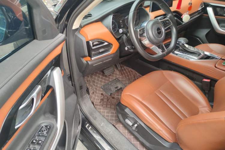 Used Zotye T500 2018 1.5T Automatic Smart Connected Prestige Model Driver Seat