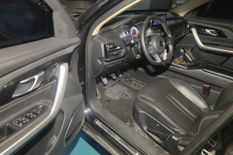 Used Zotye T500 2018 1.5T Manual Luxury Model Driver Seat