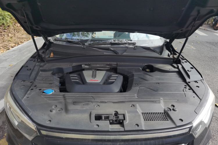 Used Zotye T500 2018 1.5T Manual Luxury Model Engine Bay