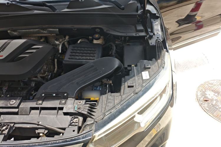 Used Zotye T500 2018 1.5T Manual Luxury Model Engine Bay Left