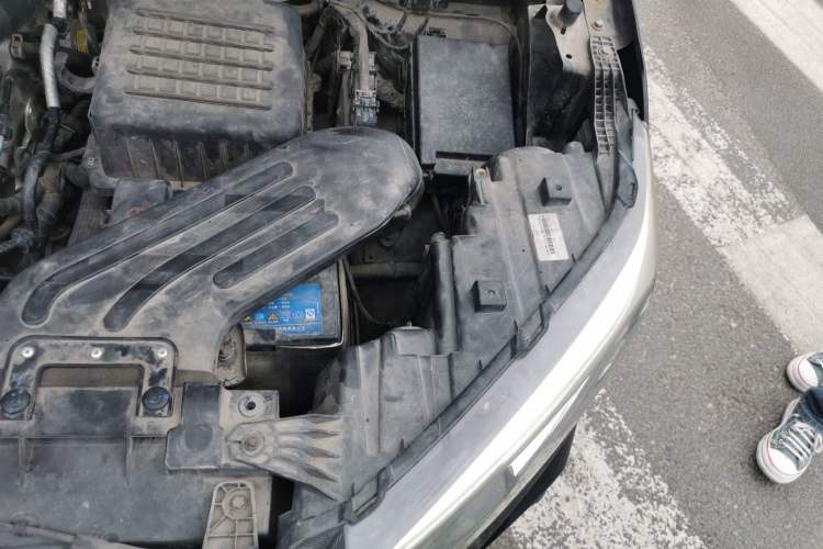 Used Zotye T500 2018 1.5T Manual Luxury Model Engine Bay Left
