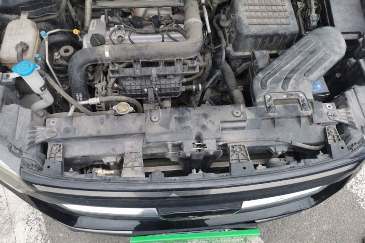 Used Zotye T500 2018 1.5T Manual Luxury Model Engine Bay
