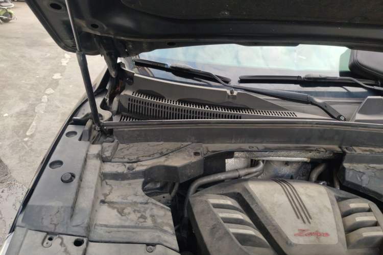 Used Zotye T500 2018 1.5T Automatic Smart Connected Prestige Model Engine Bay Right